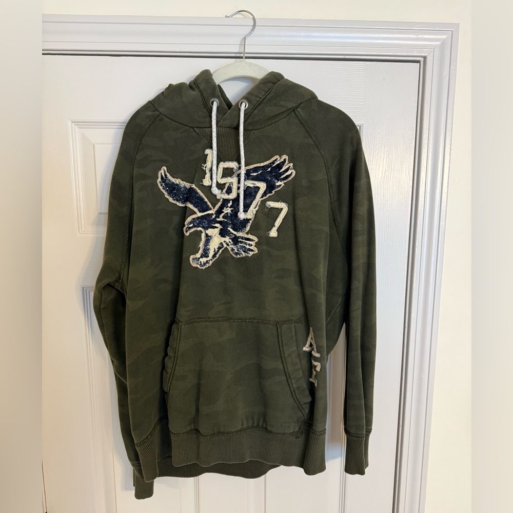 American Eagle Sweatshirt